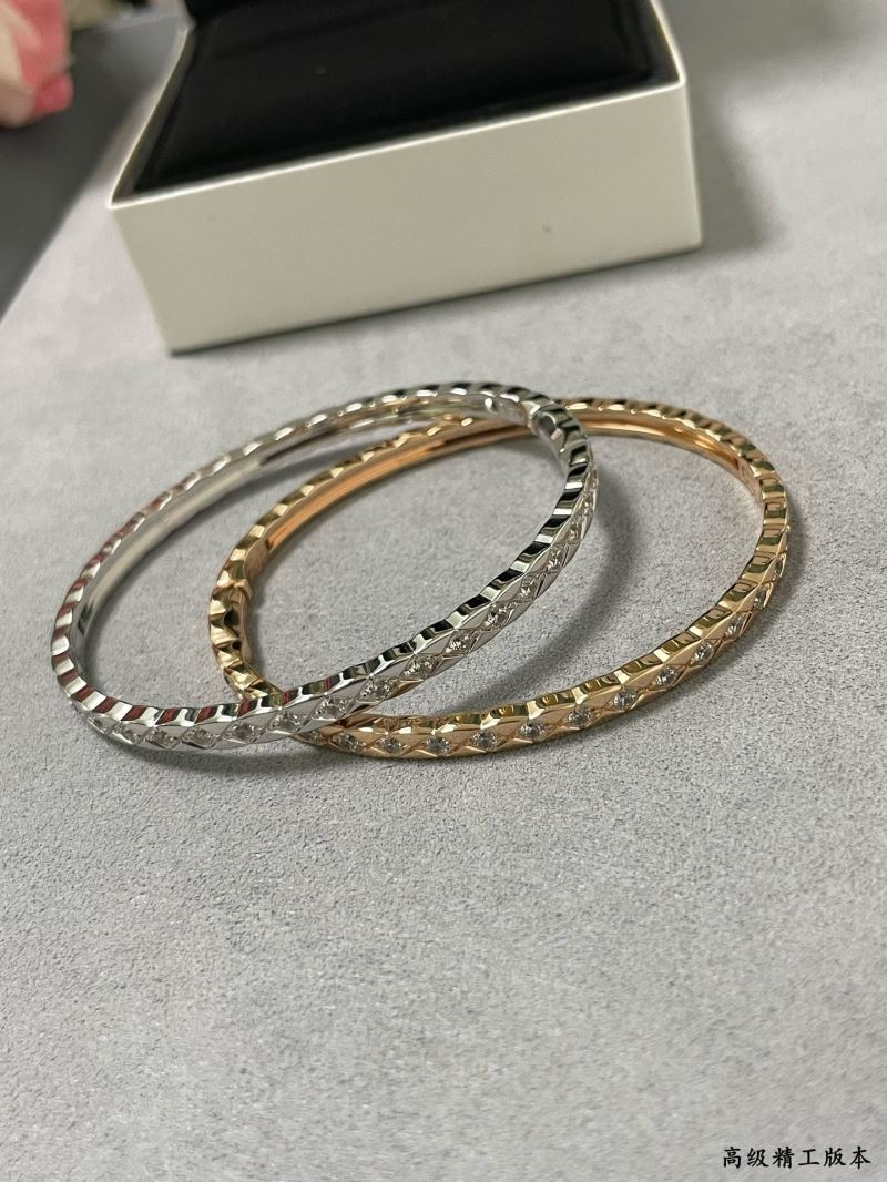 Ch**el bracelets